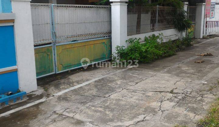 Dijual Rumah Strategis,dekat Dengan Luwes Gentan,akses Jalan Raya 1