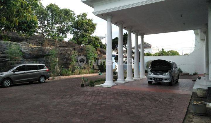 Dijual Rumah Mewah Dekat Dengan Manahan di Kerten, Solo 2