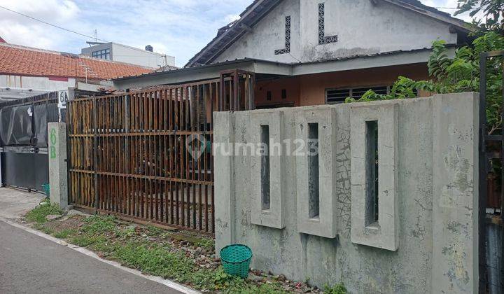 Rumah Tengah Kota Solo, 5 Menit Ke Stadion Manahan, Solo 2