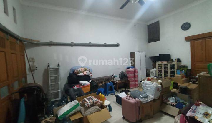 Rumah Full Furnish Tengah Kota Solo, 200 Dari Jl. Slamet Riyadi 2