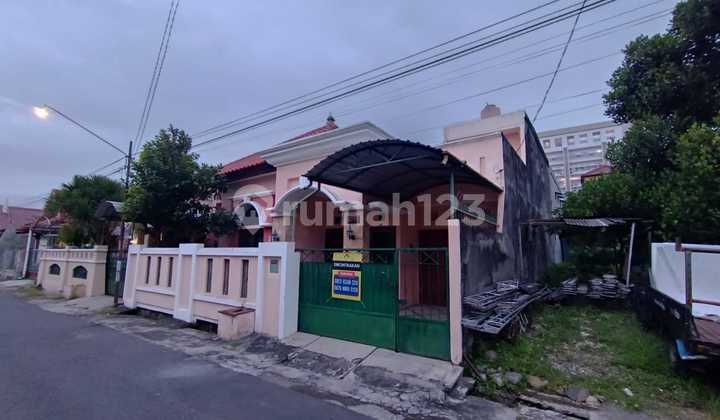 Spacious Strategic House for Rent in Jajar Laweyan Surakarta (Super Strategic Location) 2