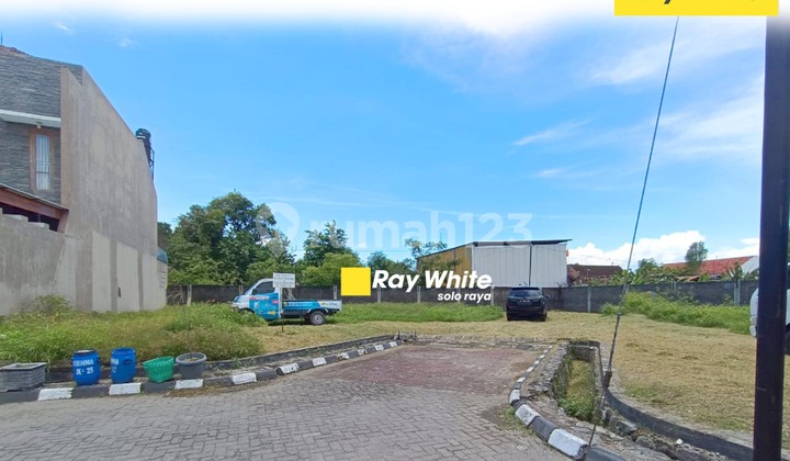Dijual Tanah 3 Kavling di Perumahan Solo Baru  1