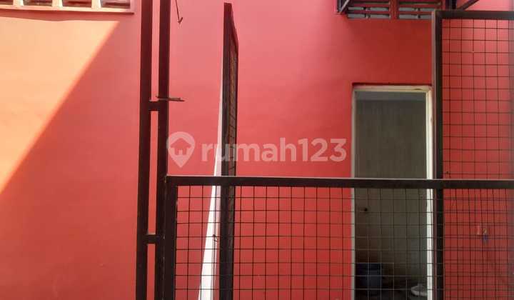 For Sale: Culinary Business in Karangasem, Corner Location Near UMS