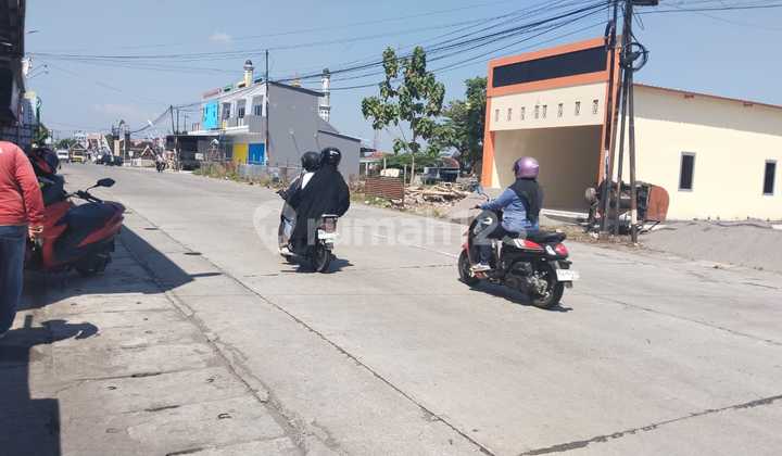 For Sale: Strategic Warehouse by Kalioso Main Road, Nogosari!