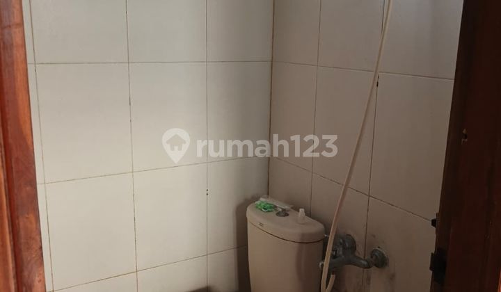 Active Investment in 10-Room Boarding House in Jajar, Laweyan, Solo, Facilities Include AC & Ensuite Bathroom, Near Manahan Stadium 2