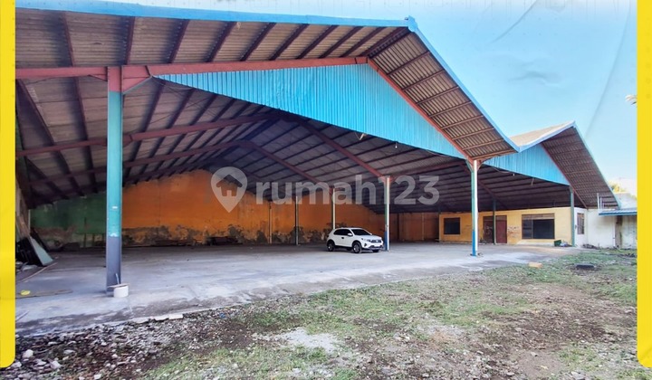 Land Area 2027m² Bonus Building on Jl. Ir. Sutami, Jebres, Solo Land Area 2027m² Bonus Building on Jl. Ir. Sutami, Jebres, Solo