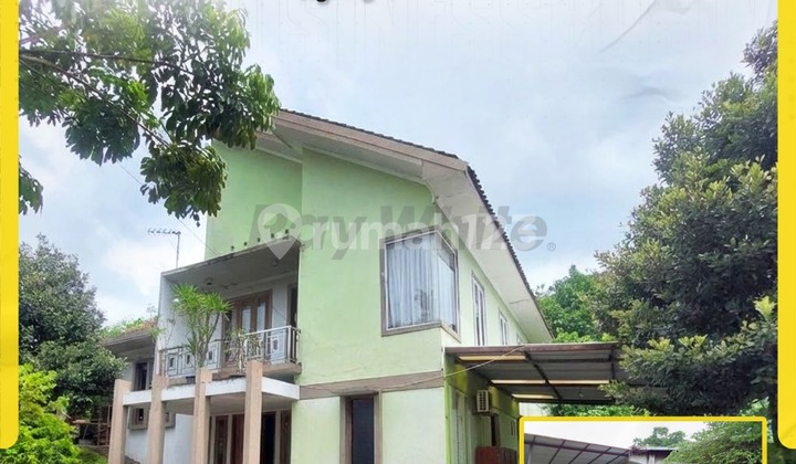 Luxurious Spacious House with Swimming Pool & Warehouse in Ngringo Jaten Karanganyar