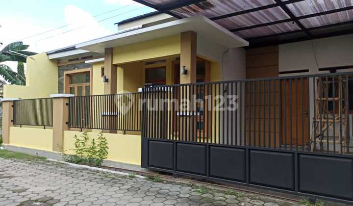 Dijual Rumah 2 Jejer & Tanah di Baturan, Colomadu, Karanganyar 2