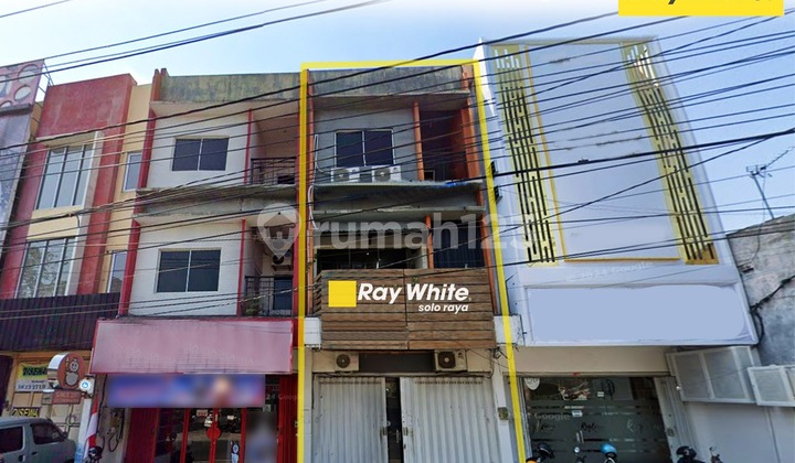 Dijual Ruko Strategis Tengah Kota 3 Lantai di Jl. Yosodipuro, Solo Dijual Ruko Strategis Tengah Kota 3 Lantai di Jl. Yosodipuro, Solo