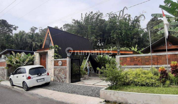 Dijual Villa Full Perabot Area Sejuk Ada Kolam Renang di Pakem, Sleman 1