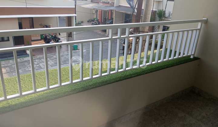 Dijual Rumah 2 Lantai Full Perabot di Makamhaji, Kartasura 2