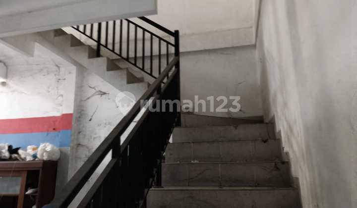 Strategic Ready-to-Use Spacious Warehouse in Serengan, Surakarta Strategic Ready-to-Use Spacious Warehouse in Serengan, Surakarta