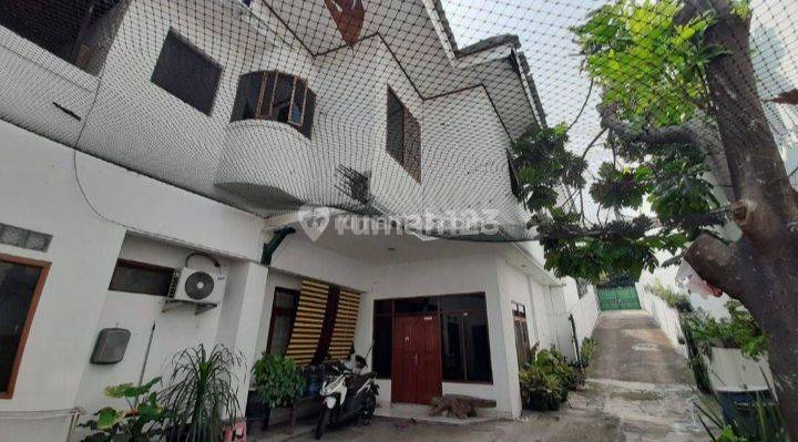 Rumah 2 Lt di Wijaya Jakarta Selatan Lt 610m2 Lb 430m2 1