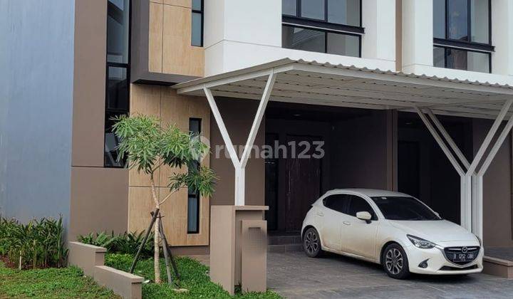 Rumah Hoek Bagus di Suvarna Sutera, Kabupaten Tangerang Lt 87.5. Lb 102 M2 1