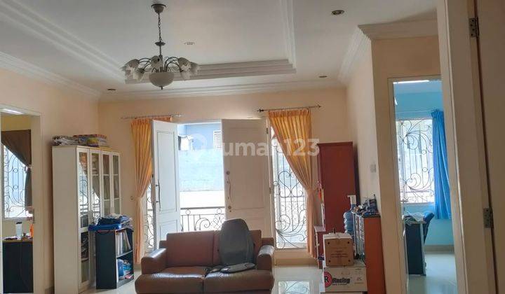 Rumah Mewah Dipondok Hijau Golf Semi Furnished Siap Huni. Lt. 300 m² Lb. 500 m² 2