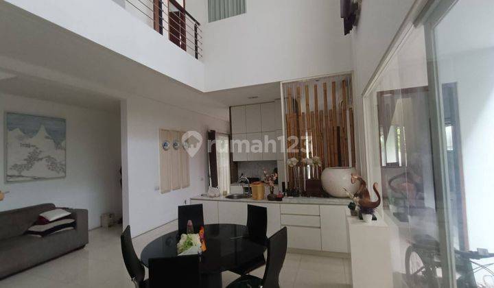 Rumah Semi Furnished Graha Famili Surabaya Barat, Bagus Terawat