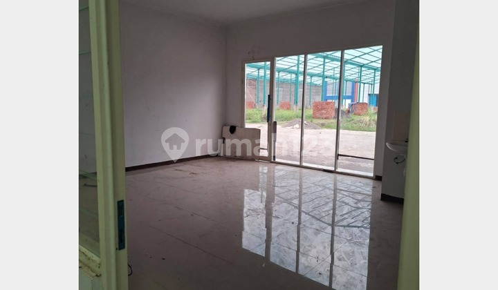 Warehouse with Strategic and Good Location in Sidoarjo