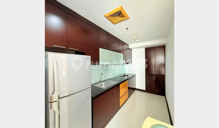 Waterplace Tower B Apartment, Amazing in Surabaya 2