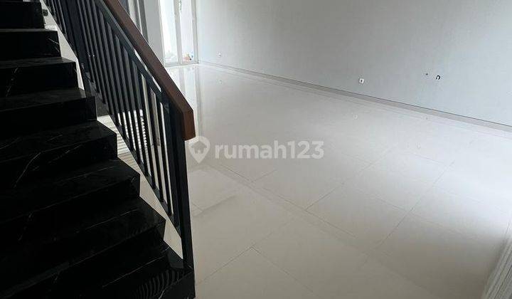 Rumah Baru 2lt di Sukolilo Dian Regency 2 Dekat Pakuwon City 2