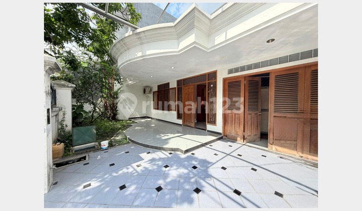 Rumah Bagus & Strategis, Dekat Superindo, Pondok Nirwana, Sby