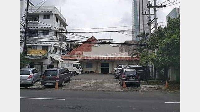 Klinik Lokasi Strategis, Nol Jalan Raya Sumatera, Gubeng, SBY