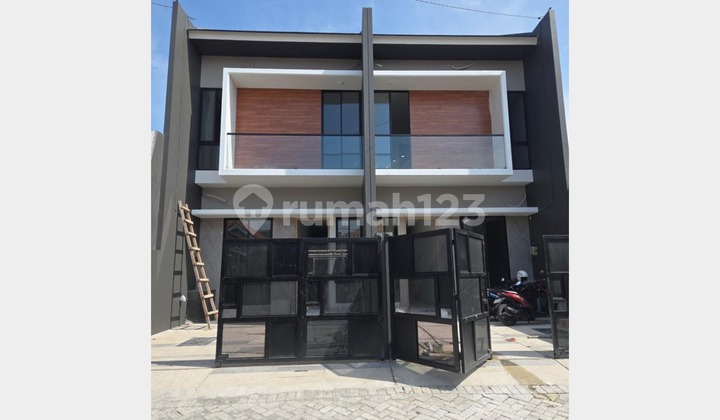 New House in Wisma Mukti Housing, Sidoarjo