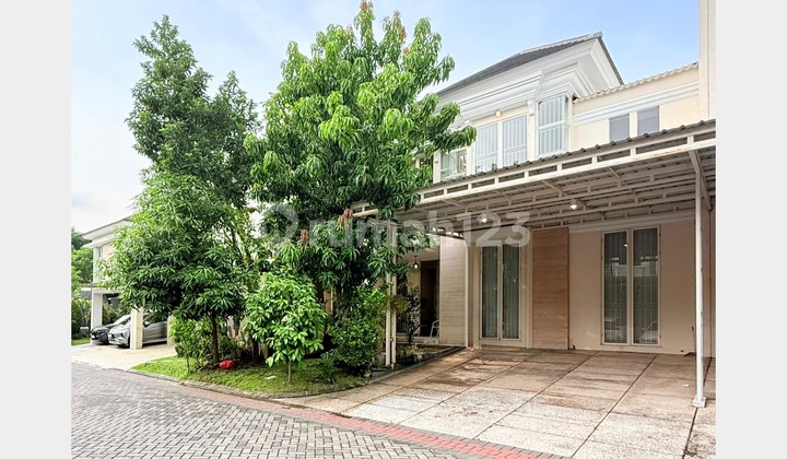 Rumah Bagus dan Strategis Dekat Ptc, Pakuwon Indah, Surabaya