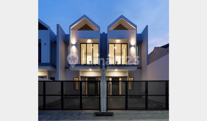 Rumah Baru, Bagus dan Strategis Dekat Univ. Unair, Surabaya