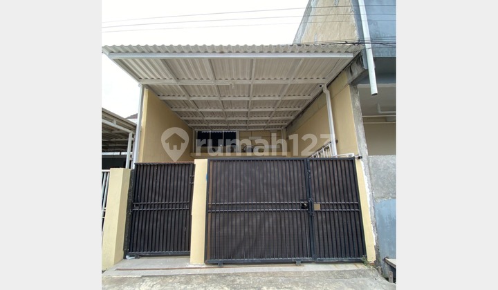 Ready-to-Occupy House in a Good and Strategic Location, Rungkut, Surabaya