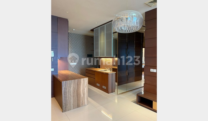 Aryaduta Cito Penthouse Apartment, Fully Furnished Luxury in SBY