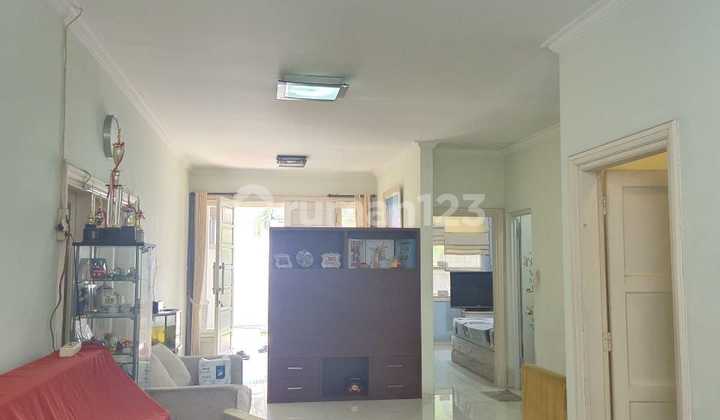 Minimalist House, Strategically Located in Galaxy Bumi Permai, Sby 2