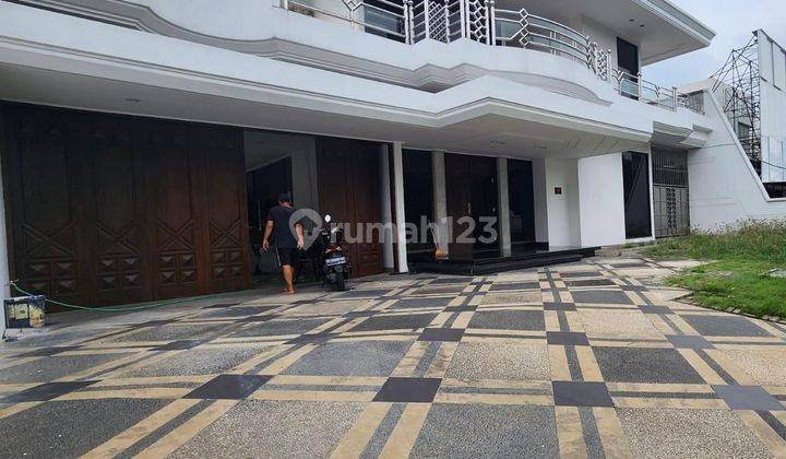 Rumah Mewah di Raya Kertajaya Indah Masih Bagus Dekat Galaxy Mall 1