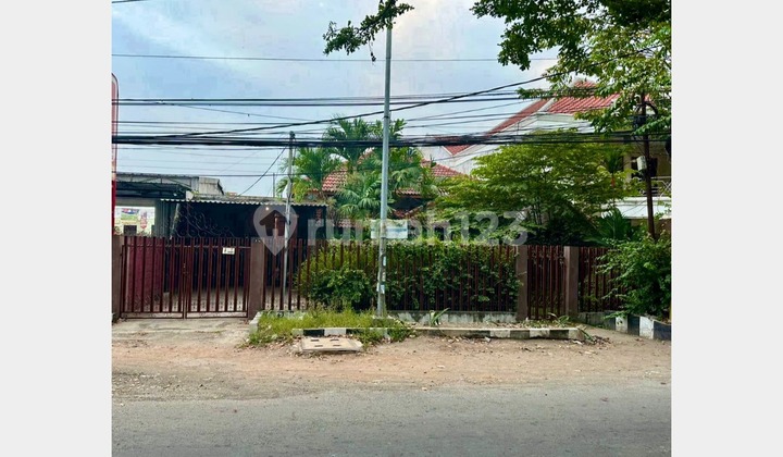 Zero Road House, Commercial Area Location in Tenggilis, SBY 2