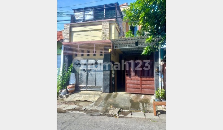 Rumah Tinggal Siap Huni + Kos Aktif, Strategis Dkt Univ. Upn, Sby