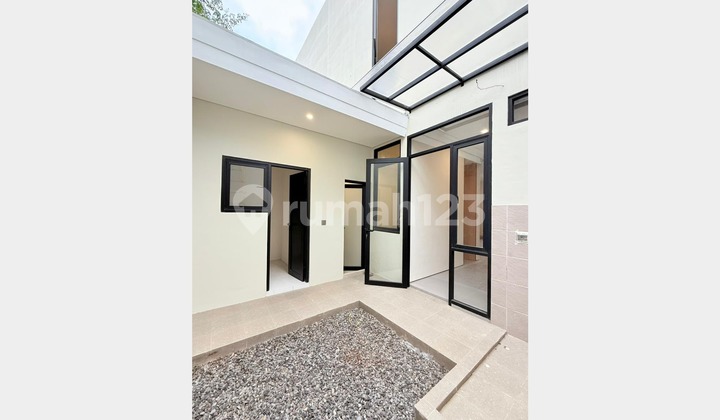 New House, Strategic Location and One Gate in Klampis, Surabaya 2