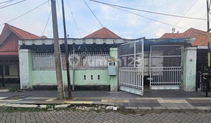 Rumah Murah di Tengah Kota, Depan Persis Raya Indragiri, Sby
