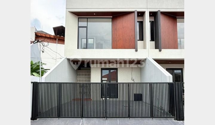 Rumah Baru, Lokasi Strategis dan One Gate di Klampis, Surabaya