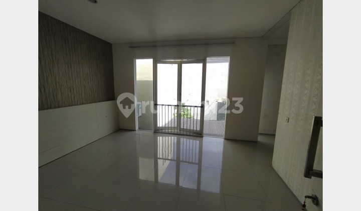 House Below Market Price, Super Cheap, in Citraland, Surabaya 2