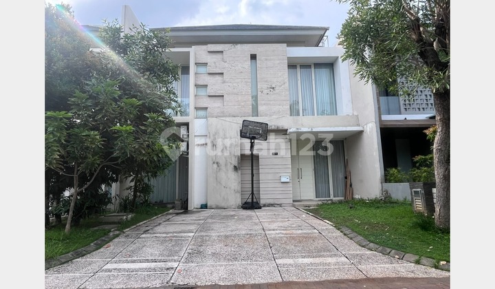 Rumah Bagus dan Ciamiiiik di Pakuwon City, Surabaya