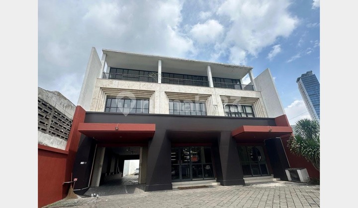 Bangunan Spesial & Luas di Lokasi Istimewa, Raya Jemursari, Sby Bangunan Spesial & Luas di Lokasi Istimewa, Raya Jemursari, Sby