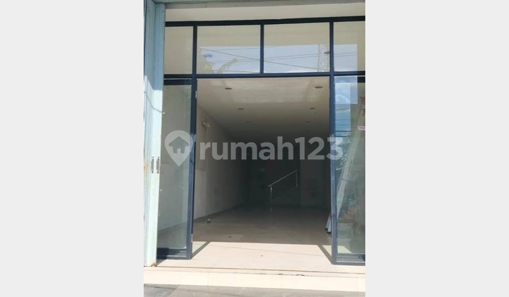 Ruko 3 Lantai Lokasi Strategis dan Ramai di Raya Pucang Anom, Sby