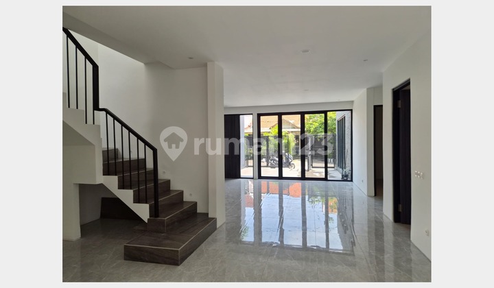 New Elite Residential Home in Rungkut, Near Transmart Surabaya Mall 2