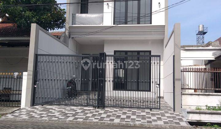 Dijual Rumah Baru 2 Lantai, Dekat Pusat Belanja, Manyar, Surabaya 2