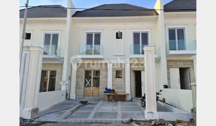 Termurah Rumah 2Lt di Greenland Canberra, Dkt Univ Ciputra, Sby