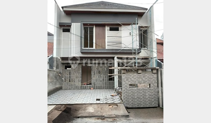 Rumah Baru, Jarang Ada & Strategis Dekat Univ. Unair, Manyar, Sby