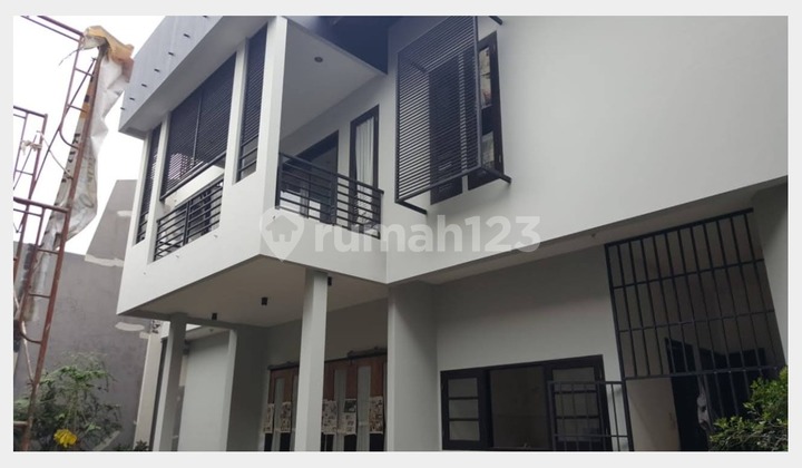 Rumah Minimalis, Bagus & Lokasi Ciamiiiiik di Sidosermo, S