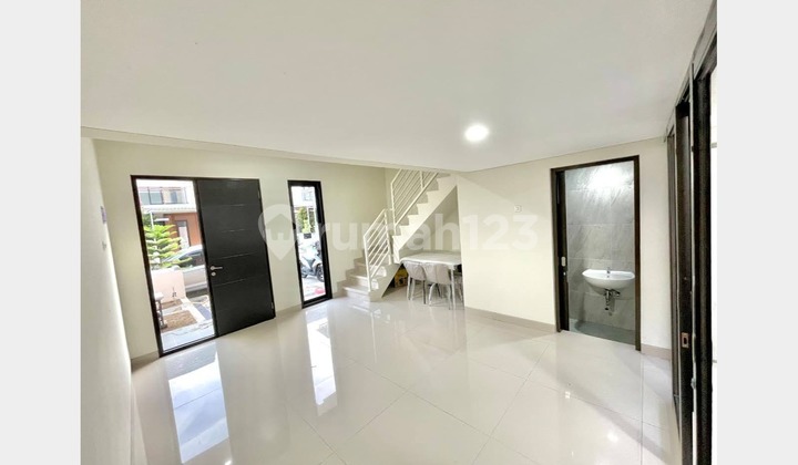 Rumah Baru, Sangat Strategis di Puri Safira Menganti 2