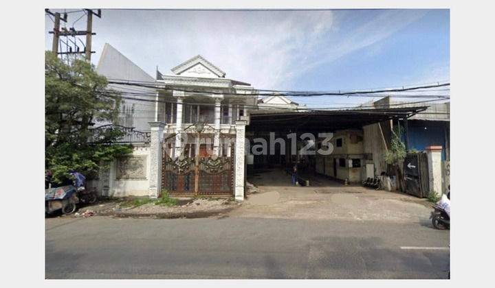 House + Warehouse Cheap, Near Tourist Attractions, Raya Kedung Cowek, Surabaya 2