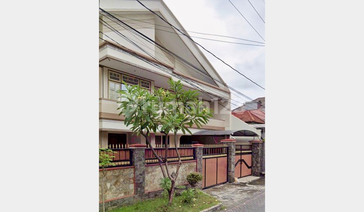 Rumah Area Komersial, Lokasi Ciamiiiiik di Darmo Permai, Surabaya 2