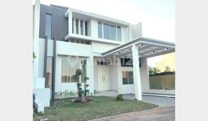 Rumah Baru, Minimalis, Dekat Pakuwon City Mall, Surabaya